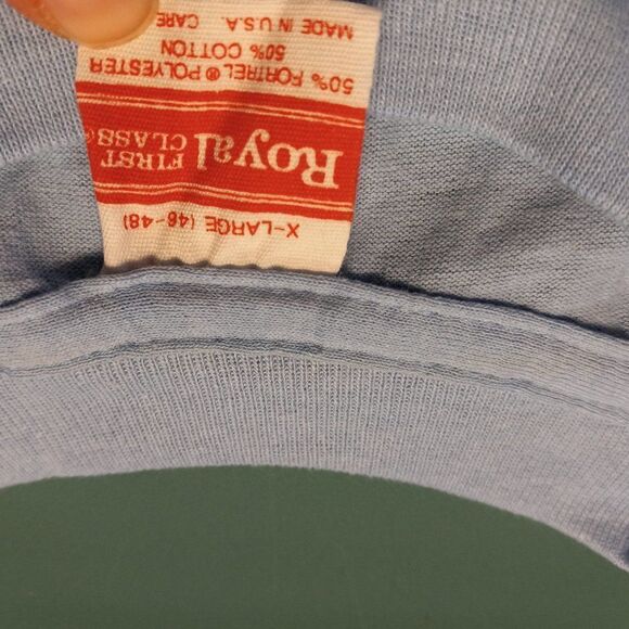 Vintage 39.999 & still holding... graphic Single Stitched T-shirt - Picture 4 of 8